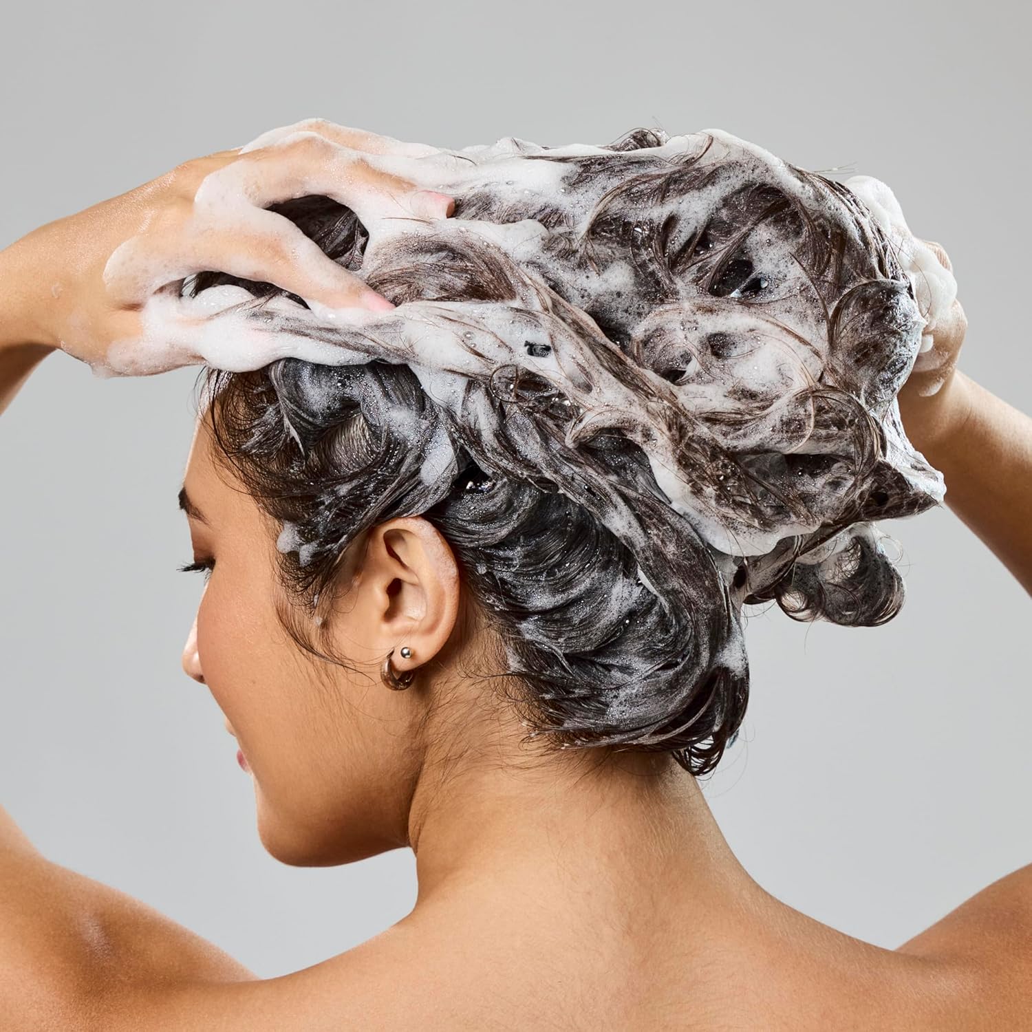 Bumble and bumble. Gentle Hydrating Shampoo For Every Day | Hydrating + Shine | Glycerin + Avocado