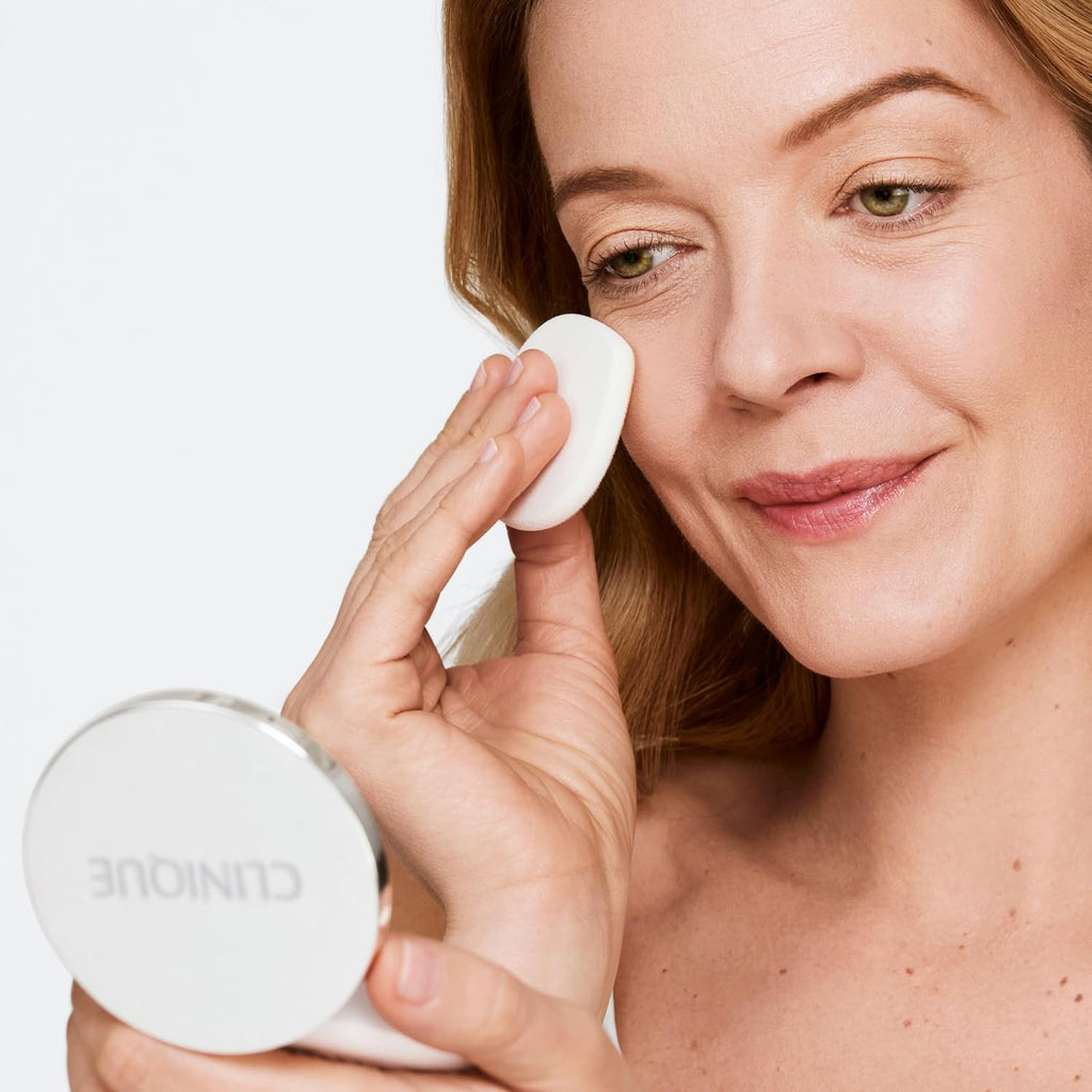 Clinique Beyond Perfecting Powder Lightweight Full Coverage Foundation+Concealer For Dry Combination