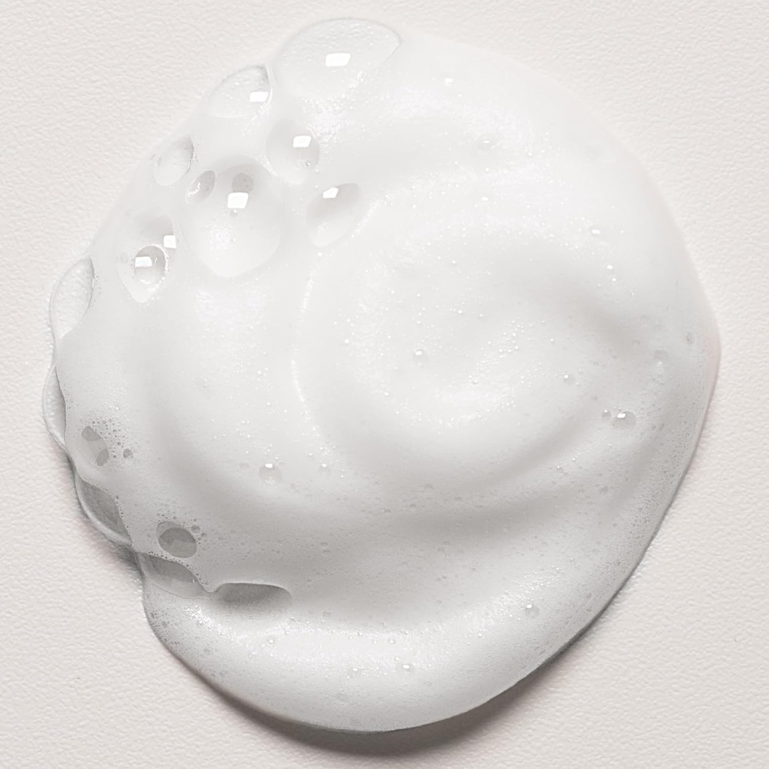 Davines OI Soufflé Perfect for Fine Hair, Liquid-to-Foam Leave-In For Fuller and Shinier Silky Hair